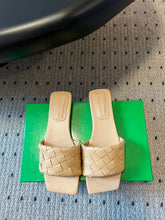 China Replica Bottega Veneta Women Shoes 108usd Only